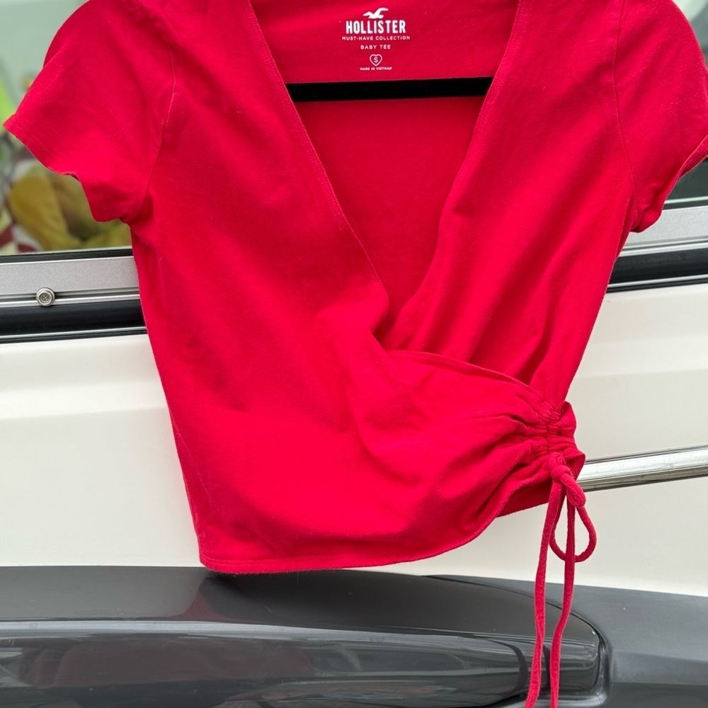 Hollister Crop Top shirt - Baby Tee Collection (A48)